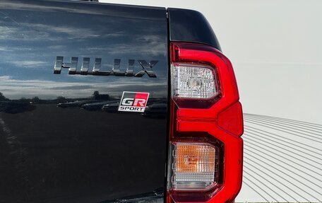 Toyota Hilux VIII, 2023 год, 6 200 000 рублей, 8 фотография