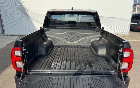 Toyota Hilux VIII, 2023 год, 6 200 000 рублей, 10 фотография