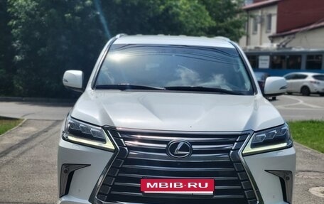 Lexus LX III, 2017 год, 8 000 000 рублей, 2 фотография