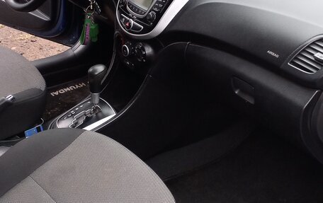 Hyundai Solaris II рестайлинг, 2012 год, 830 000 рублей, 10 фотография