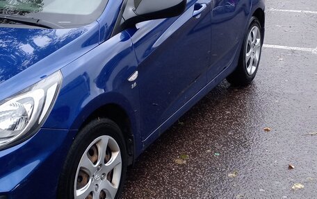 Hyundai Solaris II рестайлинг, 2012 год, 830 000 рублей, 15 фотография