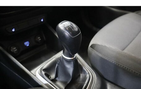 Hyundai Solaris II рестайлинг, 2019 год, 1 047 000 рублей, 12 фотография