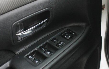 Mitsubishi Outlander III рестайлинг 3, 2015 год, 1 490 000 рублей, 12 фотография