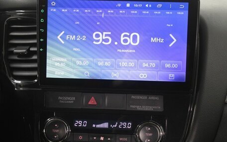 Mitsubishi Outlander III рестайлинг 3, 2015 год, 1 490 000 рублей, 15 фотография