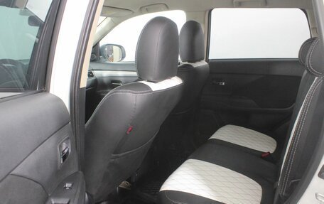 Mitsubishi Outlander III рестайлинг 3, 2015 год, 1 490 000 рублей, 19 фотография