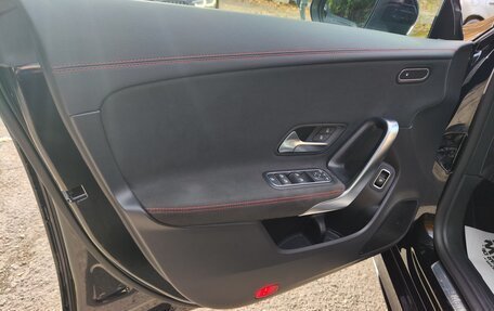 Mercedes-Benz CLA, 2019 год, 3 500 000 рублей, 11 фотография