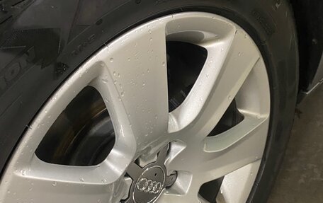 Audi A8, 2010 год, 1 850 000 рублей, 9 фотография