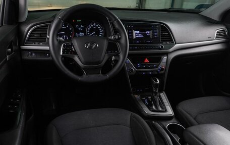 Hyundai Elantra VI рестайлинг, 2017 год, 1 193 000 рублей, 6 фотография