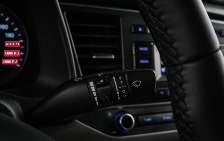 Hyundai Elantra VI рестайлинг, 2017 год, 1 193 000 рублей, 13 фотография