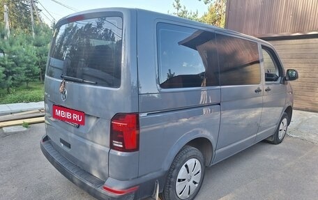 Volkswagen Caravelle T6 рестайлинг, 2021 год, 4 600 000 рублей, 4 фотография