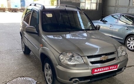 Chevrolet Niva I рестайлинг, 2012 год, 500 000 рублей, 4 фотография