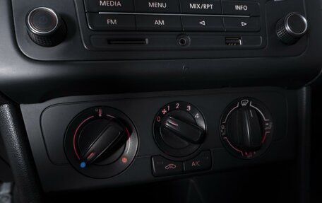 Volkswagen Polo VI (EU Market), 2015 год, 929 000 рублей, 13 фотография