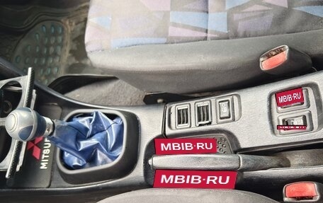 Mitsubishi Carisma I, 1998 год, 120 000 рублей, 12 фотография