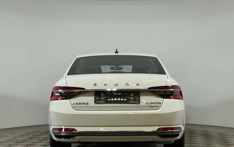 Skoda Superb III рестайлинг, 2025 год, 4 400 000 рублей, 6 фотография