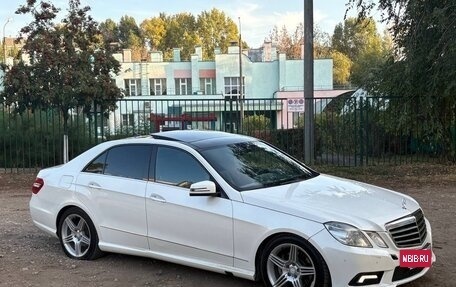 Mercedes-Benz E-Класс, 2011 год, 1 350 000 рублей, 2 фотография