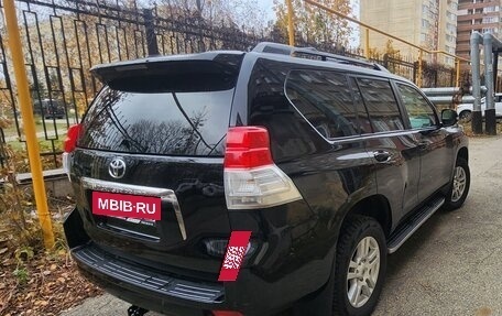 Toyota Land Cruiser Prado 150 рестайлинг 2, 2011 год, 2 150 000 рублей, 3 фотография