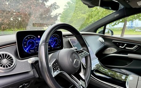 Mercedes-Benz EQS, 2022 год, 7 990 000 рублей, 30 фотография