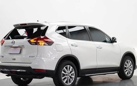 Nissan X-Trail, 2022 год, 2 300 000 рублей, 5 фотография