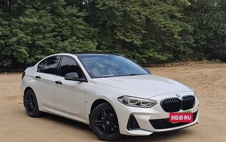 BMW 1 серия, 2022 год, 1 850 000 рублей, 3 фотография