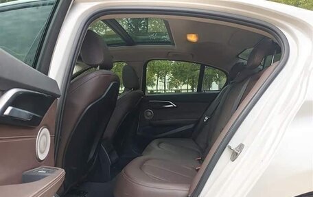 BMW 1 серия, 2022 год, 1 850 000 рублей, 16 фотография