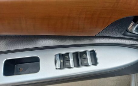 Lifan Solano I (630) рестайлинг, 2010 год, 350 000 рублей, 26 фотография