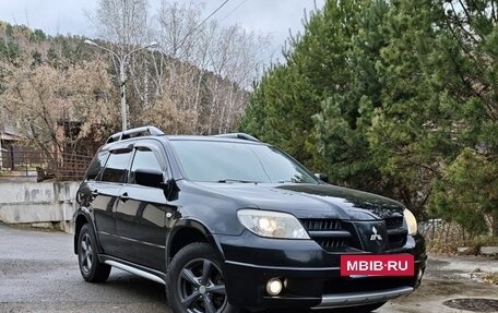 Mitsubishi Outlander III рестайлинг 3, 2007 год, 900 000 рублей, 4 фотография