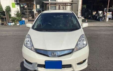 Honda Fit Shuttle I рестайлинг, 2014 год, 750 000 рублей, 2 фотография