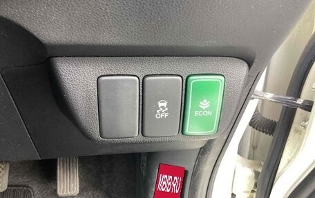 Honda Fit Shuttle I рестайлинг, 2014 год, 750 000 рублей, 12 фотография