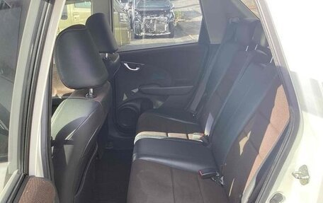 Honda Fit Shuttle I рестайлинг, 2014 год, 750 000 рублей, 26 фотография