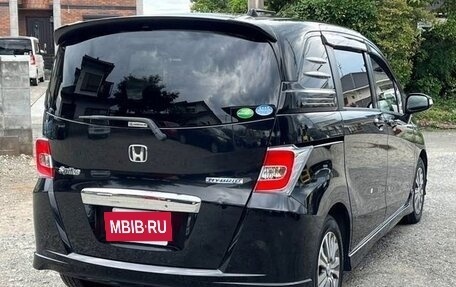 Honda Freed I, 2016 год, 815 000 рублей, 4 фотография