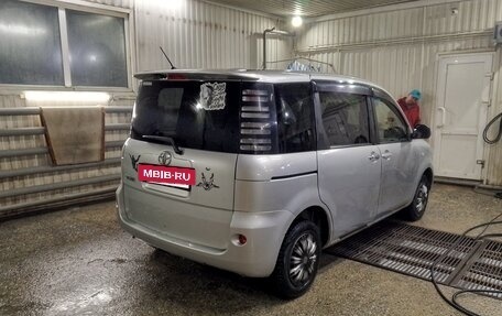 Toyota Sienta I, 2003 год, 550 000 рублей, 2 фотография