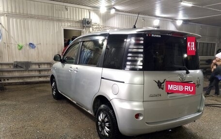 Toyota Sienta I, 2003 год, 550 000 рублей, 3 фотография