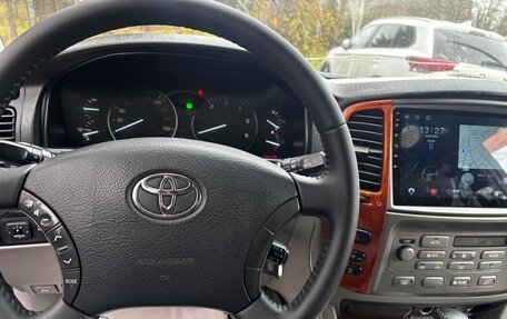 Toyota Land Cruiser 100 рестайлинг 2, 2005 год, 2 150 000 рублей, 7 фотография