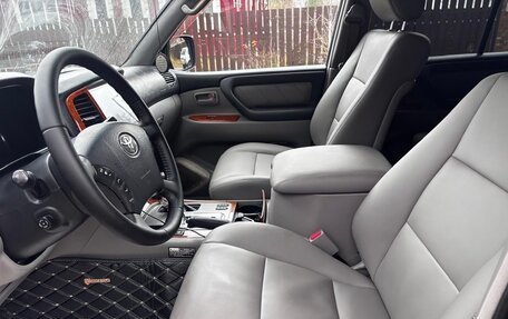 Toyota Land Cruiser 100 рестайлинг 2, 2005 год, 2 150 000 рублей, 5 фотография