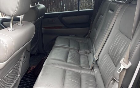 Toyota Land Cruiser 100 рестайлинг 2, 2005 год, 2 150 000 рублей, 10 фотография