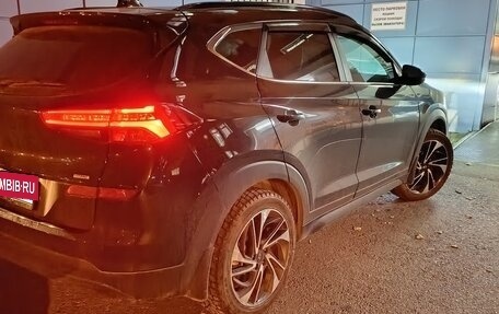 Hyundai Tucson III, 2019 год, 2 495 000 рублей, 2 фотография