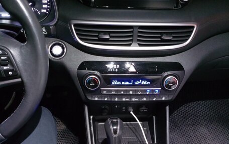 Hyundai Tucson III, 2019 год, 2 495 000 рублей, 6 фотография