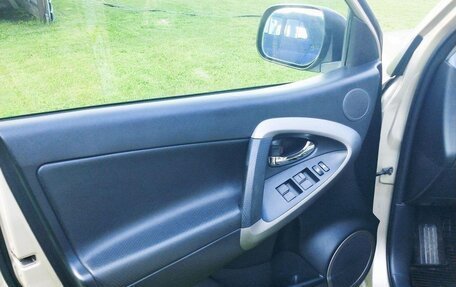 Toyota RAV4, 2007 год, 1 200 000 рублей, 7 фотография