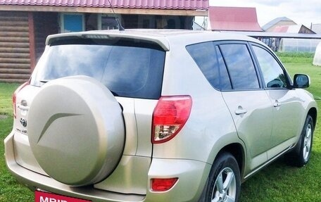 Toyota RAV4, 2007 год, 1 200 000 рублей, 4 фотография