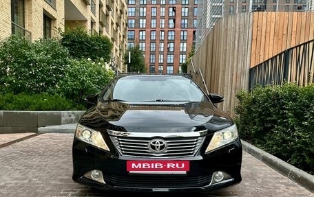 Toyota Camry, 2012 год, 1 830 000 рублей, 3 фотография