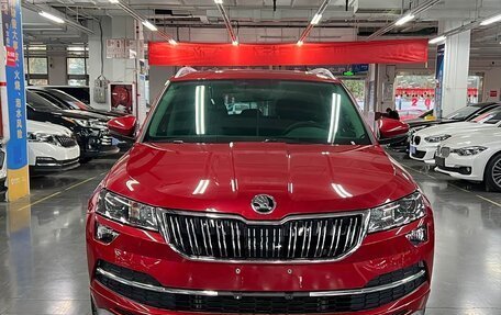 Skoda Karoq I, 2022 год, 2 250 000 рублей, 2 фотография