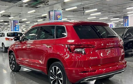Skoda Karoq I, 2022 год, 2 250 000 рублей, 6 фотография