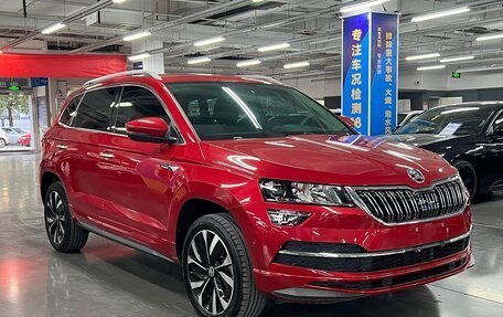 Skoda Karoq I, 2022 год, 2 250 000 рублей, 3 фотография