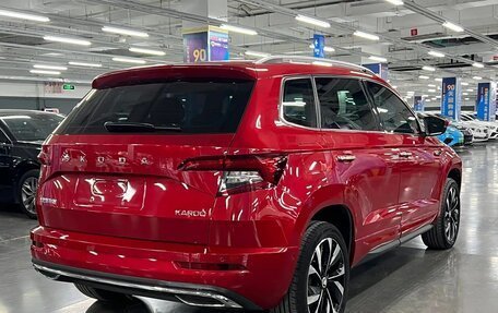 Skoda Karoq I, 2022 год, 2 250 000 рублей, 4 фотография