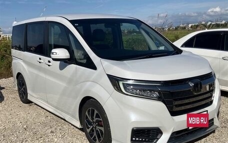 Honda Stepwgn IV, 2021 год, 2 075 000 рублей, 3 фотография