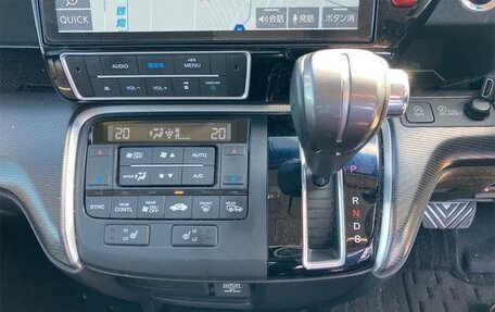 Honda Stepwgn IV, 2021 год, 2 075 000 рублей, 19 фотография