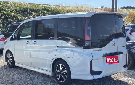 Honda Stepwgn IV, 2021 год, 2 075 000 рублей, 6 фотография