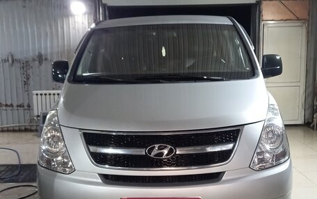 Hyundai Grand Starex Grand Starex I рестайлинг 2, 2009 год, 990 000 рублей, 1 фотография