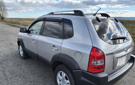 Hyundai Tucson III, 2008 год, 950 000 рублей, 8 фотография