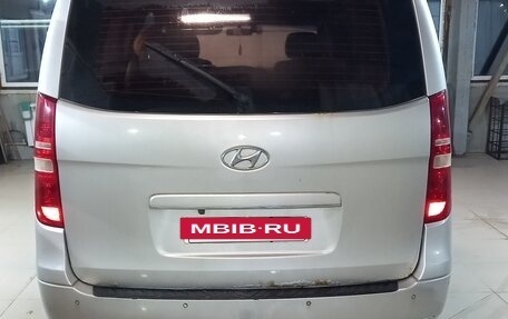 Hyundai Grand Starex Grand Starex I рестайлинг 2, 2009 год, 990 000 рублей, 2 фотография